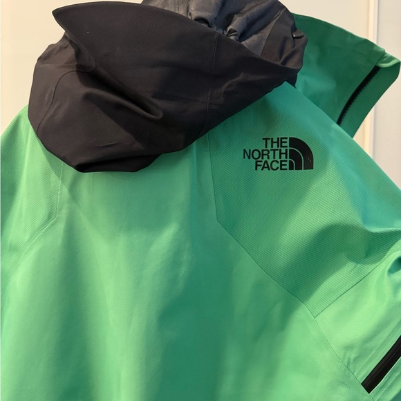 Men’s The North Face Vibrant Green Outdoor Jacket NWOT - Picture 6 of 10